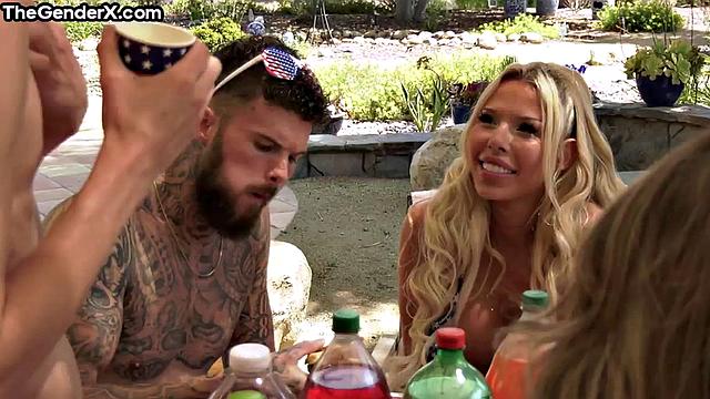 Big ass tranny analfucked in group sex