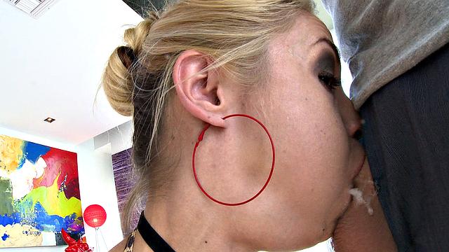 Sarah Vandella, Back with Vengeance