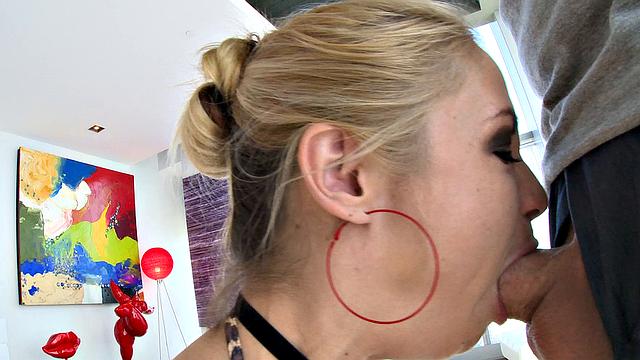 Sarah Vandella, Back with Vengeance