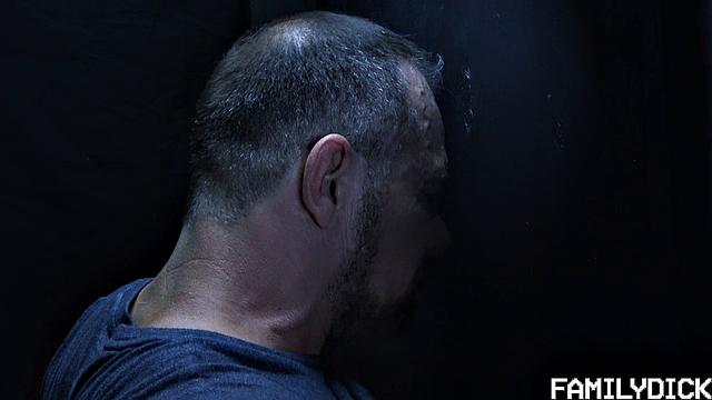 My Dad's a Pervert Chapter 1: Store Backroom Gloryhole