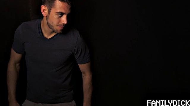 My Dad's a Pervert Chapter 1: Store Backroom Gloryhole