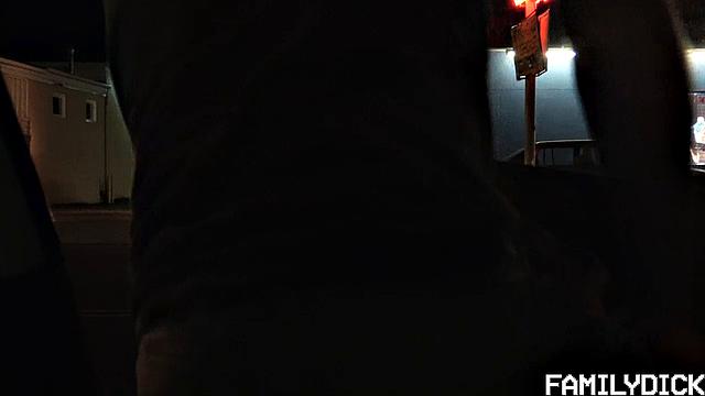 My Dad's a Pervert Chapter 1: Store Backroom Gloryhole