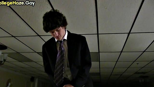 College stud sucks friends at prom for fraternity