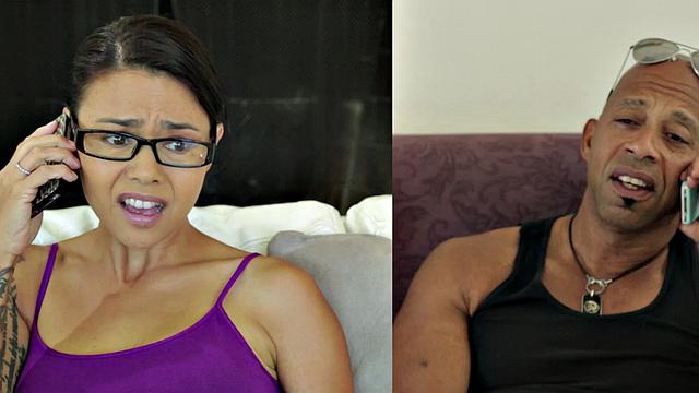 азиатская милфа берет в жопу от bbc с игрушкой