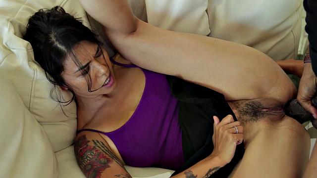 Amateur Asian urgently asks for anal help from her BBC friend