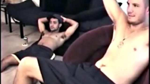 2 Straight Guys Beat Off