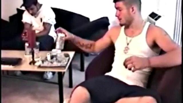 2 Straight Guys Beat Off