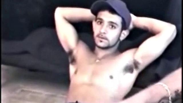 2 Straight Guys Beat Off