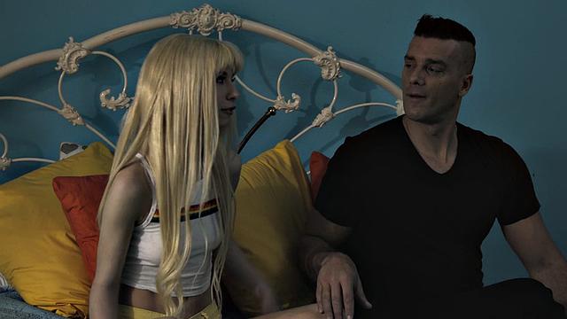 Stepdaughter penetrated by stepdad in wet pussy.