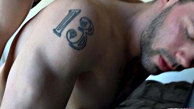 Inked jock barebacked by twink on casting