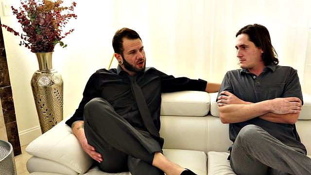 Mesmerized bottom barebacked by jock with tattooed skin