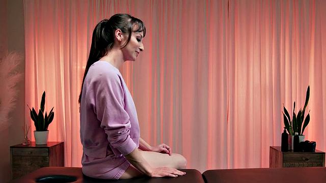 Sinful lez massage with tribbing loving bae