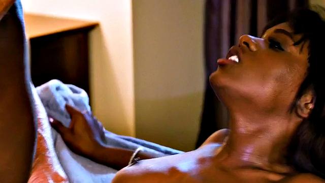 Secretary Ebony fucks foot fetish colleague after 69