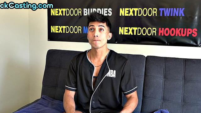 Amateur shredded solo stud jerks on casting