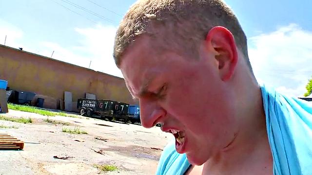 Ebony bottom picked by white top for outdoor anal