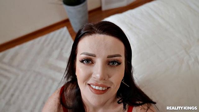 Дразнят ступни