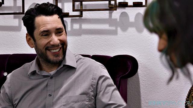 Kira Taylor helps a stressed client relieve pressure