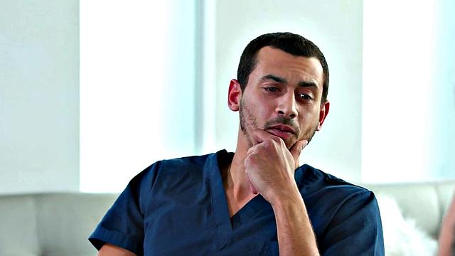 FANTASY MASSAGE - Masseur Can't Resist Betty Foxxx And Fucks Her Perfect Butthole