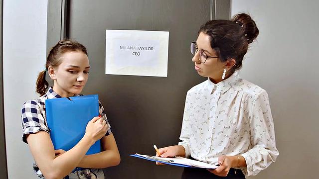 BEAUTIFUL OFFICE WORKERS USE DILDO AND PUSSY LICKING FOR A LUNCH BREAK