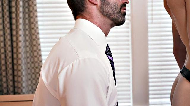 Submissive twink barebacked by gaydaddy after rimjob