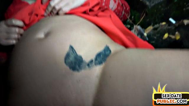 Real amateur pussyfingering herself and teasing