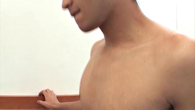 Alfredo Leandro не сдерживается, глубокий минет и мощный кончил