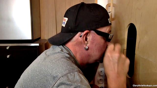 Afternoon Gloryhole Fuck