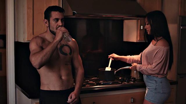 Big booty stepmom gets cumshot on pussy after fucking