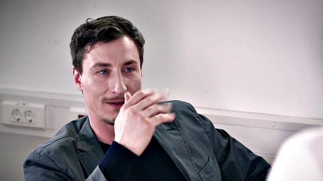 S.a.r.a. - Love In A Threesome, Part 1