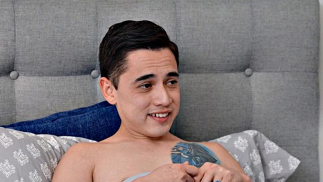 Fucking booty shortsand bikini babes outdoor by the pool