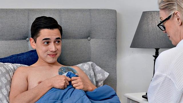 Fucking booty shortsand bikini babes outdoor by the pool