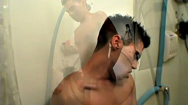 Hot Tiger Piss &amp;amp;amp; Stroke - Tiger