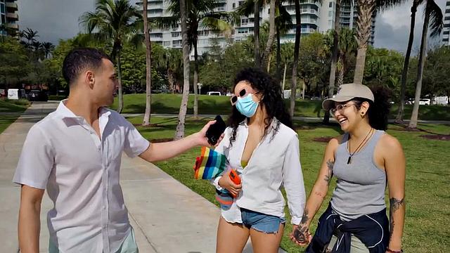 Bigbooty ebony MILF fucked on sofa