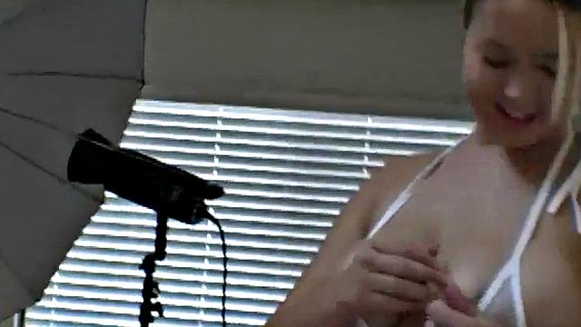 Hot blonde Bri shows off