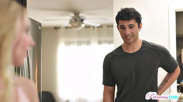 My Stepsister's Moaning - S9:E7