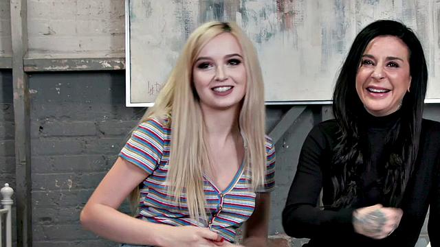 Gaping lesbos analfuck while toying her pussy