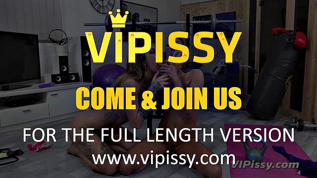 Vipissy - Can You gelp Me - Lesbian Pee