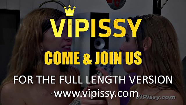 Vipissy - Can You gelp Me - Lesbian Pee