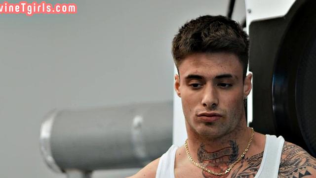 Tgirl public laundromat fun with hunk