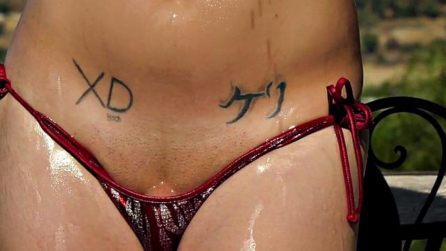 Curvy trans sucking before barebacking outdoors