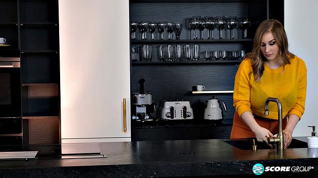 Cheryl Blossom: Busty Bartender