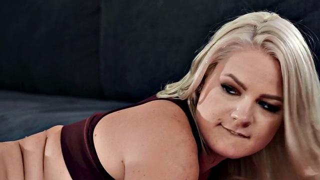 Bisexual yoga MILF with medium boobs licked n fucked in 3way