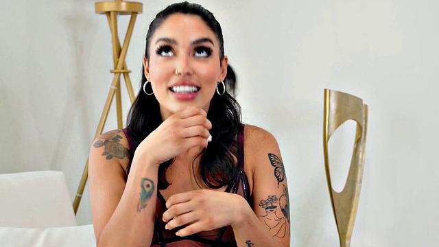 Throated - Vanessa Sky's Messy And Juicy Blojob