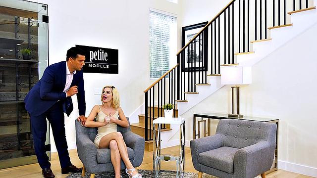 Petite Blonde Bella Rose Gets Fat Cock Deep Inside Her Pierced Pussy