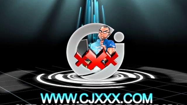 Омару дрочат так, что он еле сдерживает довольную улыбку