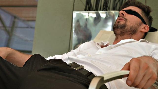 21 SEXTURY - Horny Brunette Mary Bambola Pleases Man With Pretty Feet In Stockings