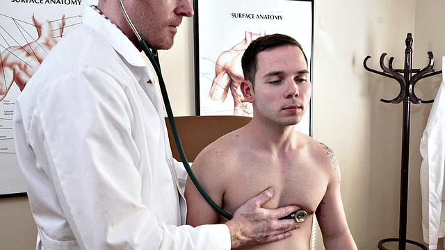 Tiny twunk serving his big doctor