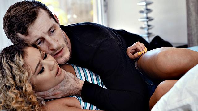 Teen Creeper Allie Addison - Painter Gets Controlled