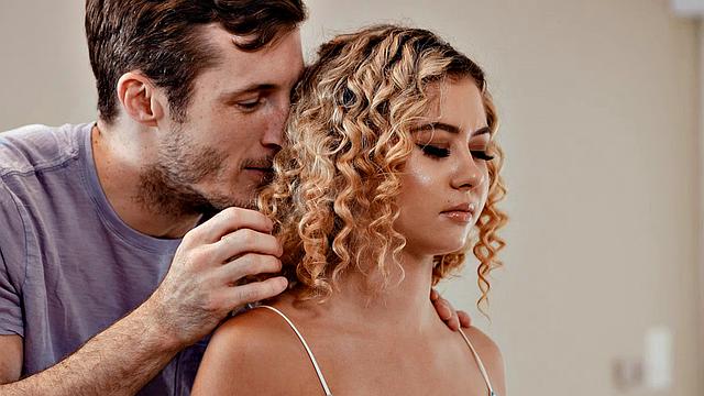 Teen Creeper Allie Addison - Painter Gets Controlled