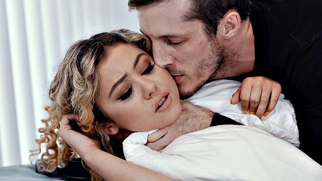 Teen Creeper Allie Addison - Painter Gets Controlled